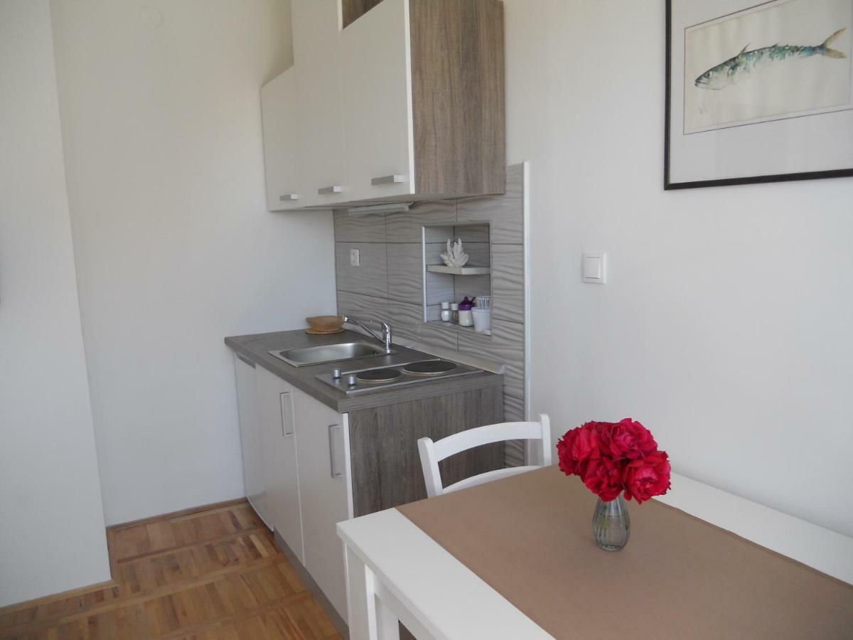 Apartments Krzelj Водице Екстер'єр фото