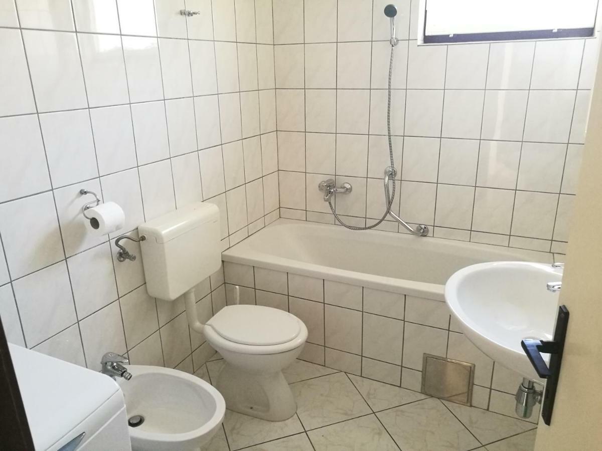 Apartments Krzelj Водице Екстер'єр фото